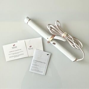 T3 SinglePass Curl 1.25” Curling Iron White Rose Gold Like New
